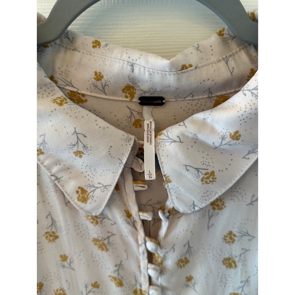 Free People Floral Print Button Front Blouse Top Beige Yellow Size L - Picture 5 of 9